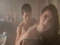 Châu Á, chị của cô,  ...
