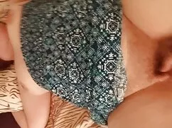 Cô Gái Mặc đồ và Sha ...
