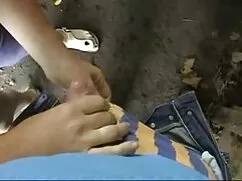 Hứng clip sex phá tr ...