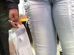 Chơi với chủ coi phi ...