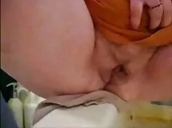Mẹ Mom điên coi phim ...